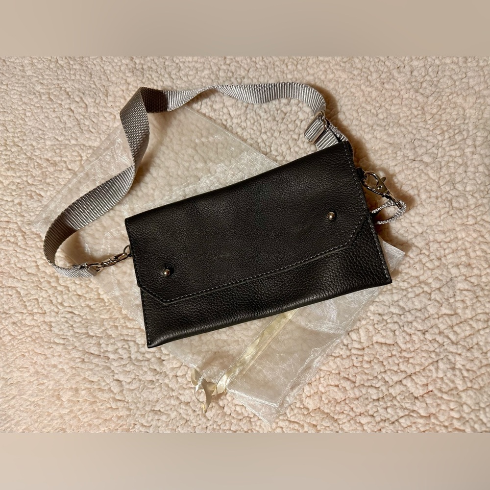 Jesse & Co grey leather belt bag fanny pack over shoulder or crossbody purse